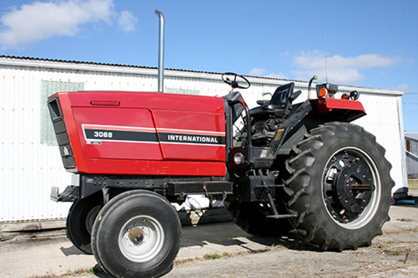 FARM EQUIPMENT AUCTION IN ADAMS COUNTY, INDIANA